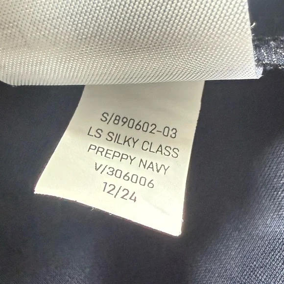 Banana Republic Factory Silky Classic Shirt Button-Up Preppy Navy Size S - Picture 10 of 11